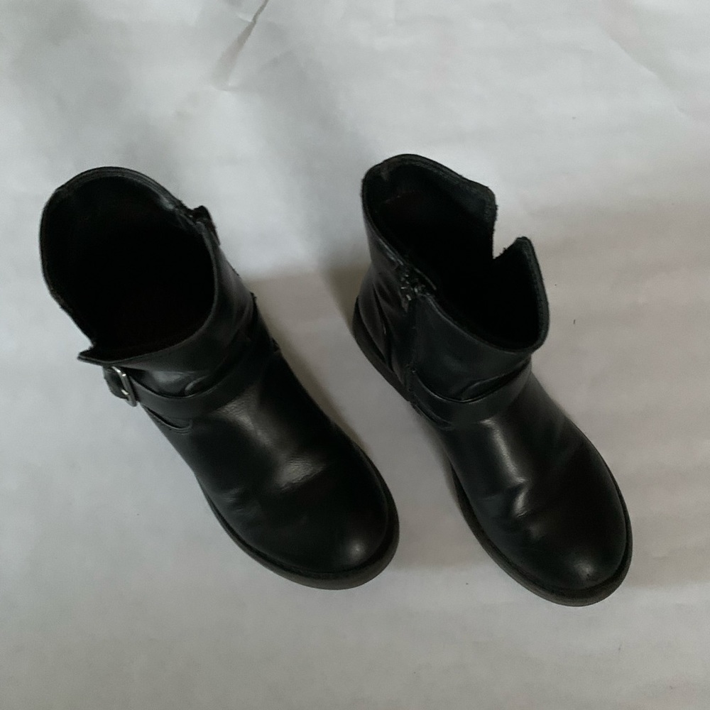Preowned Girls Youth Black Ankle Boots Size 1 - Picture 4 of 6